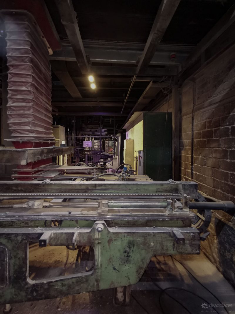 Fahrweg Schiebebuehne Pressen Hangseite